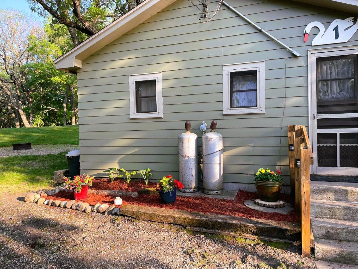 Swan Lake Resort & Campground Fergus Falls Esterno foto