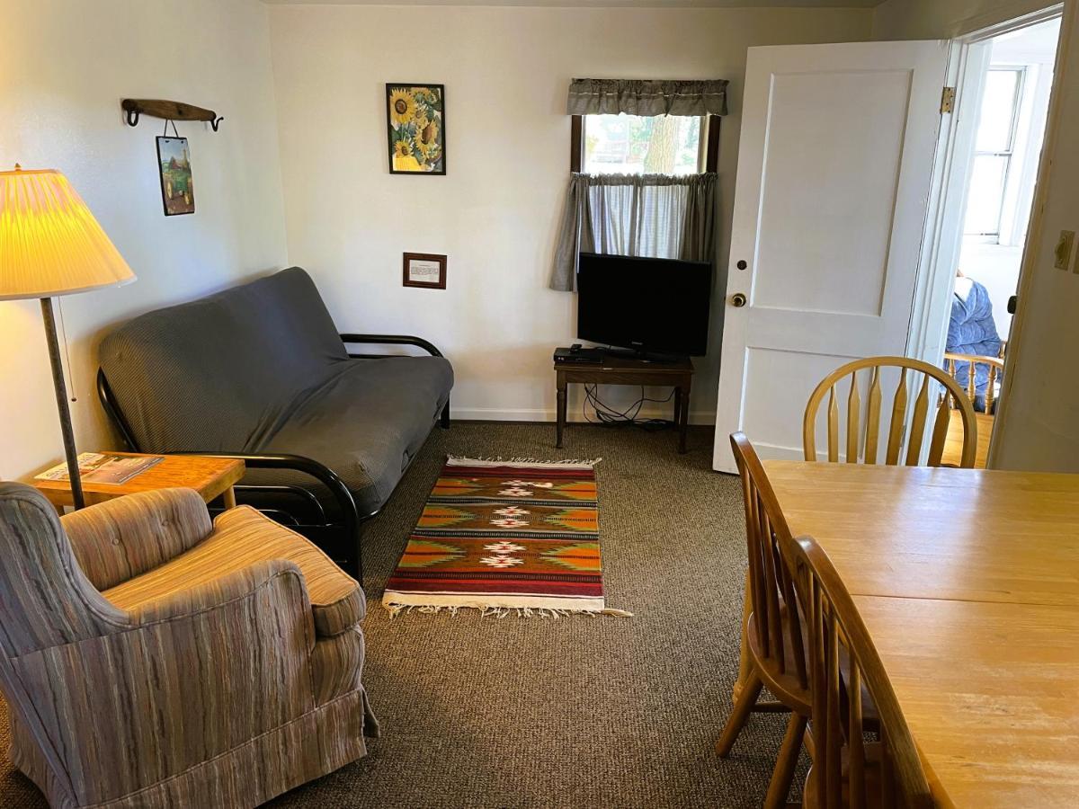 Swan Lake Resort & Campground Fergus Falls Esterno foto