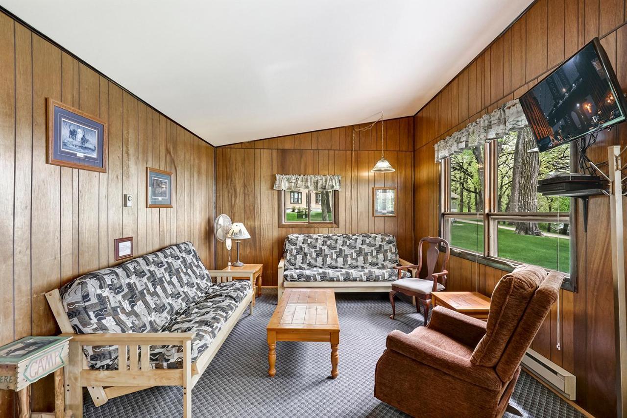 Swan Lake Resort & Campground Fergus Falls Esterno foto